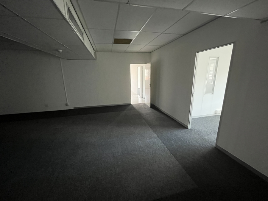 To Let commercial Property for Rent in Bo Oakdale Western Cape